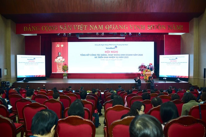 VietinBank cắt giảm 5000 tỷ đồng lợi nhuận để hỗ trợ doanh nghiệp, người dân - ảnh 1