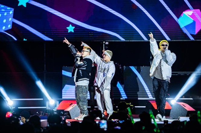 Đại nhạc hội RAP ‘chào 2021’ xua tan giá rét kỷ lục ở Hạ Long - ảnh 5