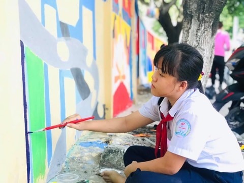 Tuổi trẻ ‘thổi hồn’ vào những bức tường vô tri - ảnh 5