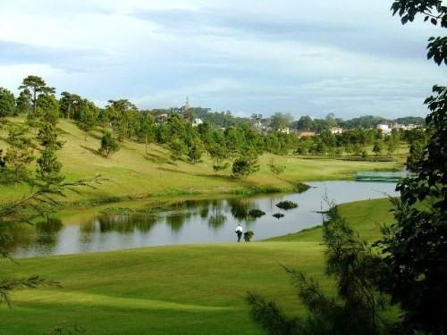Vụ chuyển nhượng 145 ha đất công: Sân Golf hoạt động trước ngày giao đất? - ảnh 5