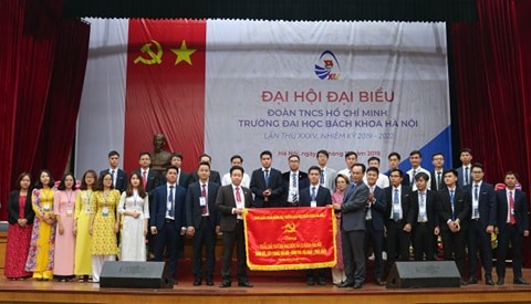 Anh Lê Đức Tùng tiếp tục làm Bí thư Đoàn trường ĐHBKHN - ảnh 4