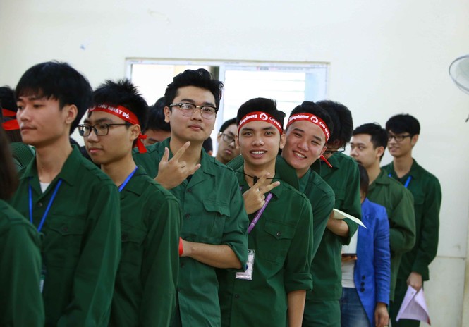 Hàng nghìn “chiến sĩ Hola” tham gia hiến máu tình nguyện - ảnh 9