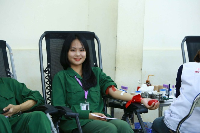 Hàng nghìn “chiến sĩ Hola” tham gia hiến máu tình nguyện - ảnh 3