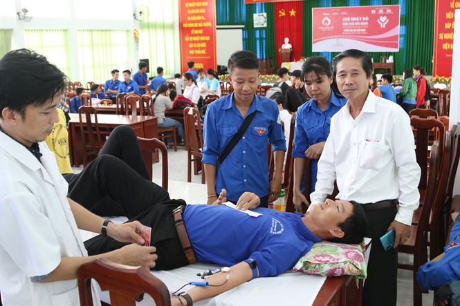 Chủ Nhật Đỏ tại Kiên Giang tiếp nhận 353 đơn vị máu - ảnh 3