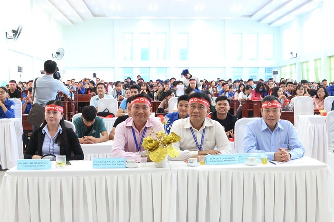 Những tấm lòng nhân ái sẽ ngày càng nhân rộng - ảnh 8