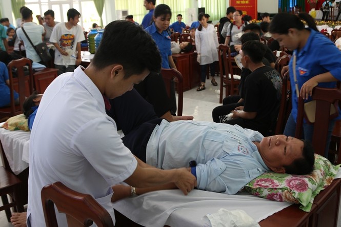 Chủ Nhật Đỏ tại Kiên Giang tiếp nhận 353 đơn vị máu - ảnh 4
