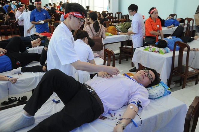 Những tấm lòng nhân ái sẽ ngày càng nhân rộng - ảnh 11