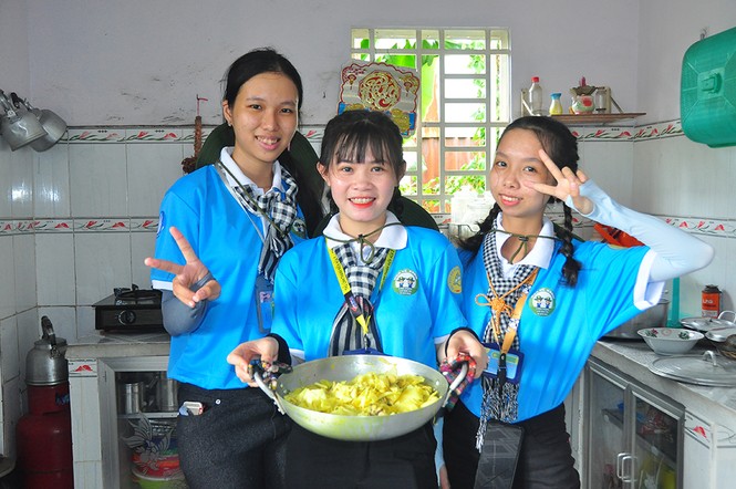 Những hình ảnh dễ thương của chiến sỹ tình nguyện - ảnh 10