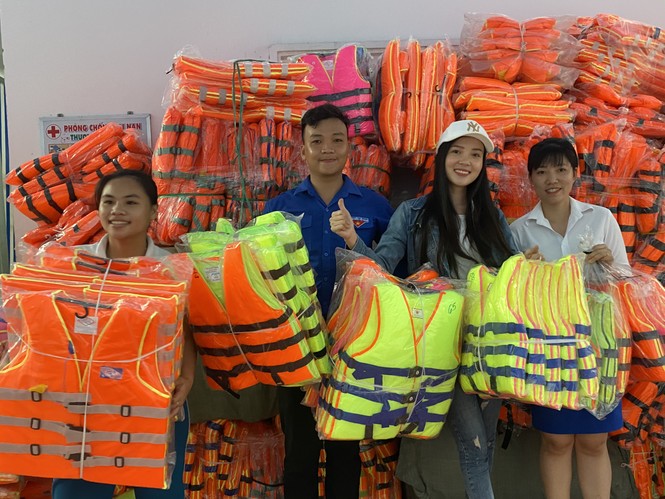 Chuyến xe Ứớc mơ của tuổi trẻ Cần Thơ đến với đồng bào miền Trung - ảnh 5