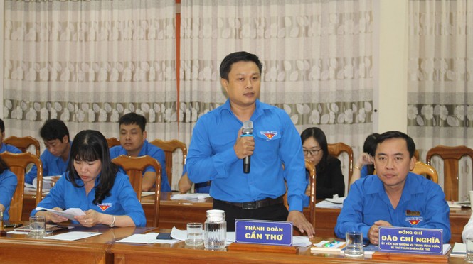 Chú trọng phát triển nguồn nhân lực trong giai đoạn mới - ảnh 2