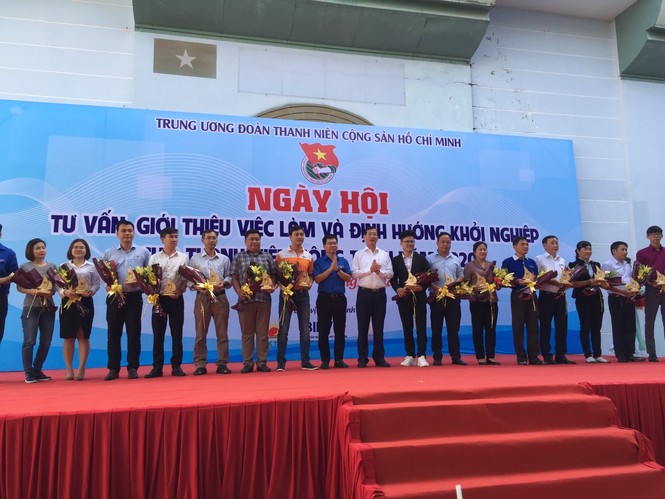 Sôi nổi ngày hội việc làm tại An Giang - ảnh 3