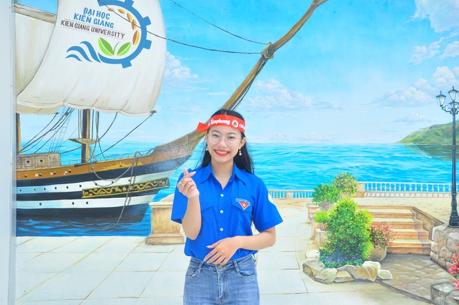 Nữ sinh ĐH Kiên Giang trưởng thành từ công tác Đoàn - ảnh 1