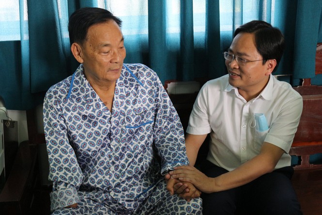 Bí thư thứ nhất Trung ương Đoàn chúc tết tại Đồng Tháp - ảnh 3