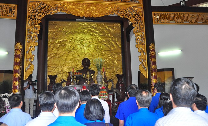 Trung ương Đoàn tặng gần 1 tỷ đồng cho người dân Đồng Tháp vui xuân, đón tết - ảnh 16