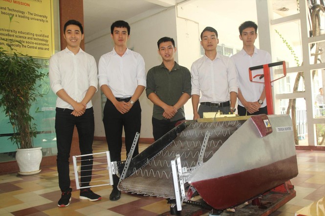 Mô hình thu gom rác thải tự động đoạt giải nhất - ảnh 1