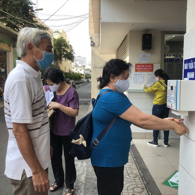 Dùng công nghệ Việt khử khuẩn thời COVID-19 - ảnh 1