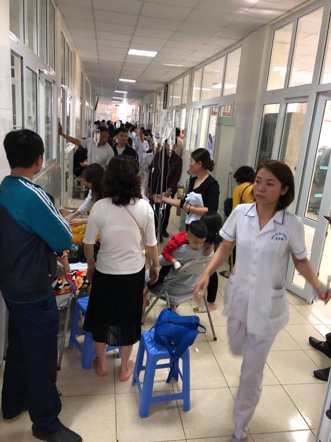 Tạm dừng ăn bán trú ở trường có 130 trẻ nhập viện nghi ngộ độc thực phẩm - ảnh 3