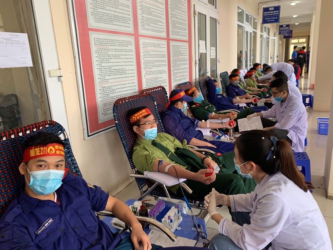 Hơn 100 đoàn viên thanh niên Z111 tham gia hiến máu tại ngày hội Chủ nhật Đỏ - ảnh 4