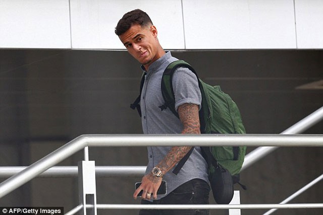 Chùm ảnh ĐT Brazil lặng lẽ ‘cuốn gói’ khỏi nước Nga - ảnh 3