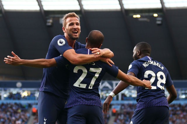 Man City bị ‘cưa điểm’, Liverpool thắng sát nút - ảnh 1