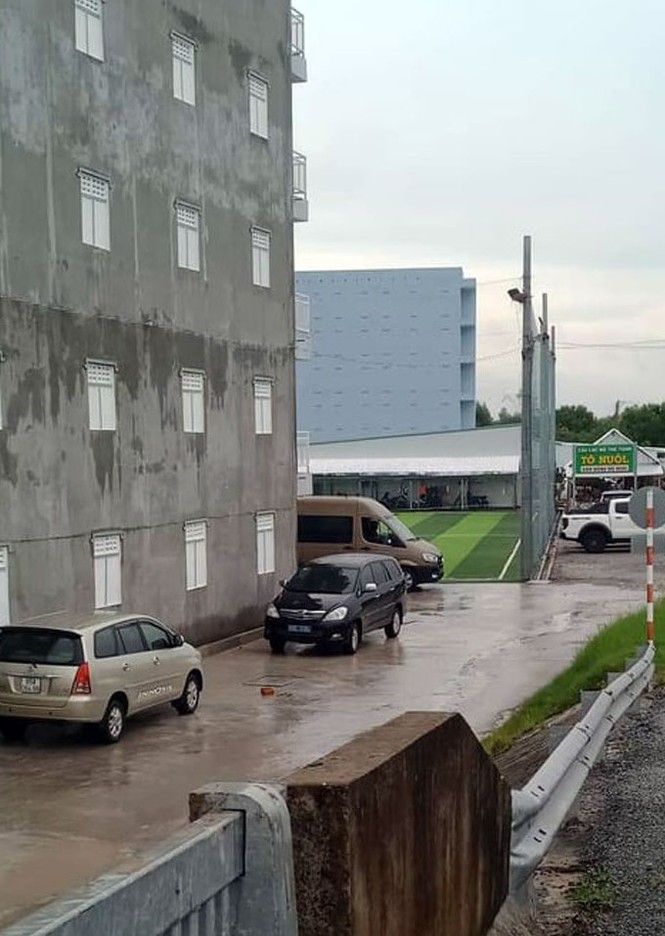 Nhiều xe biển xanh dự khai trương nhà nuôi yến của Chủ nhiệm UBKT Tỉnh uỷ - ảnh 2