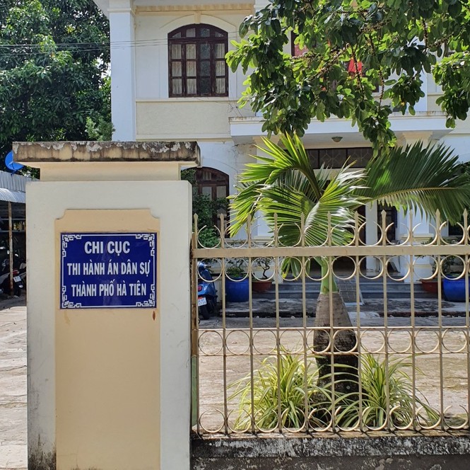 Kiểm điểm trách nhiệm Chi cục trưởng thi hành án sai phạm ở Kiên Giang - ảnh 1