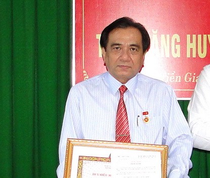 Bắt Chánh Văn phòng Sở Y tế Tiền Giang điều tra hành vi nhận hối lộ - ảnh 1