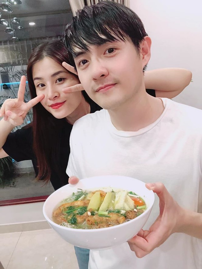 Sao Việt: Đông Nhi nấu phở cho ông xã, Trà Long