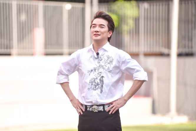 Con trai nuôi Đàm Vĩnh Hưng lên sóng xin lỗi bố và câu chuyện cảm động đằng sau - ảnh 2