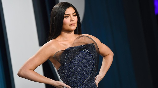 Sốc: Kylie Jenner bị tạp chí Forbes thẳng tay tước danh hiệu tỷ phú - ảnh 3
