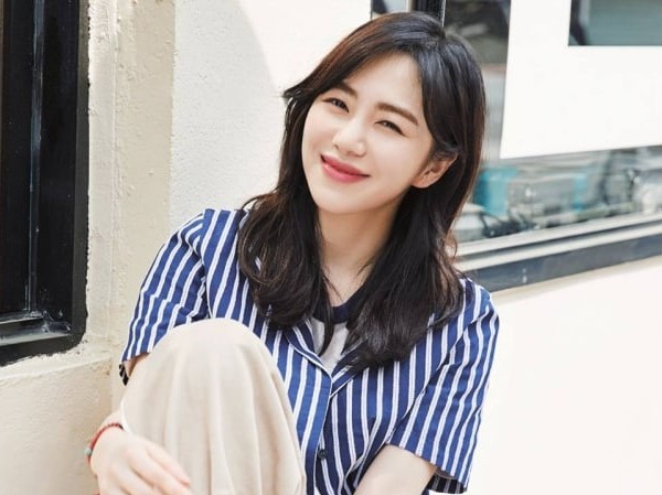 Mina (Cựu thành viên AOA) đăng ảnh cổ tay hằn vết sẹo khiến fan hoang mang - ảnh 8