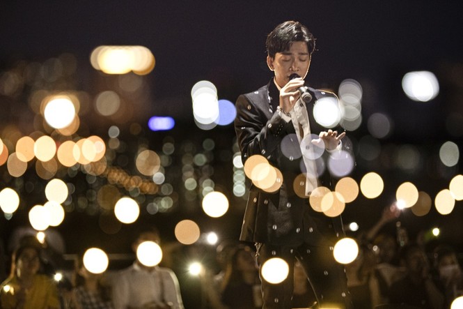 Minh Xù, Hải Yến song ca ăn ý với Tăng Phúc trong live concert trên sân thượng - ảnh 5