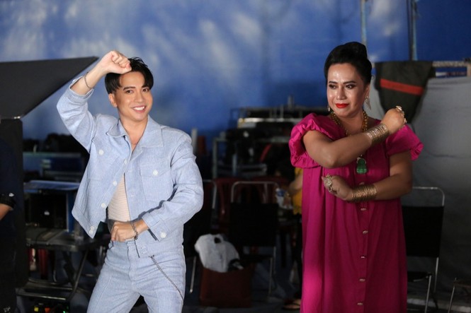 S.T Sơn Thạch mời hẳn cô Minh Hiếu tham gia MV