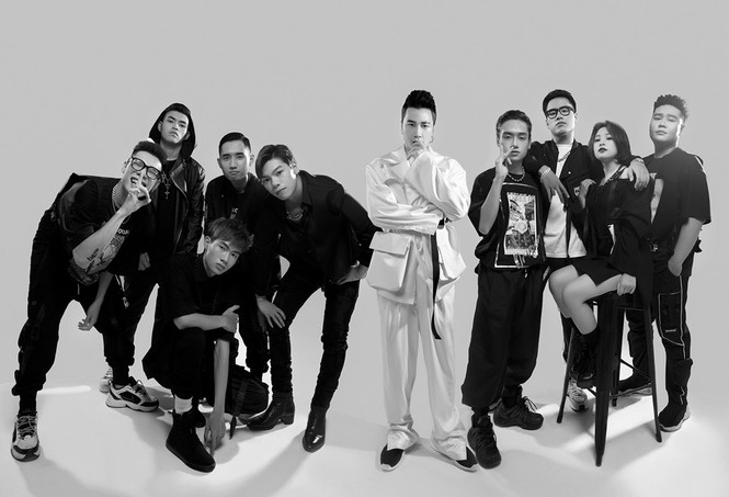 Team Karik tung bộ hình
