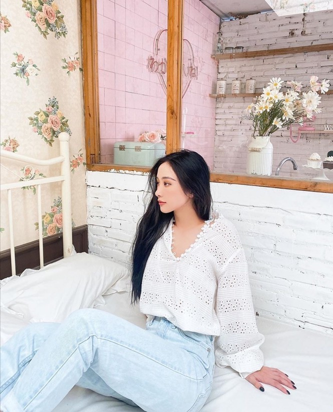 Jun Vũ thoả lòng “fangirl” khi đảm nhận vai hồ ly mê hoặc Isaac trong MV đậm màu liêu trai - ảnh 1