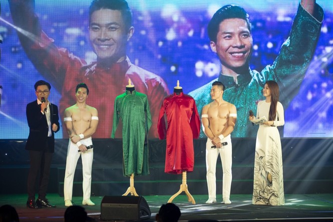 Đêm nhạc “Cùng Em Vượt Lũ” thu về 2,1 tỷ gây quỹ ủng hộ đồng bào miền Trung - ảnh 5