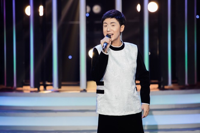 Lynk Lee bất ngờ