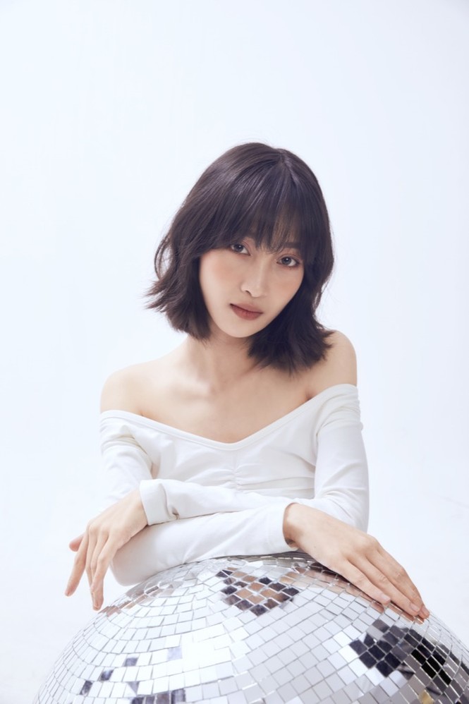Juky San cover “Hành Tinh Ánh Sáng