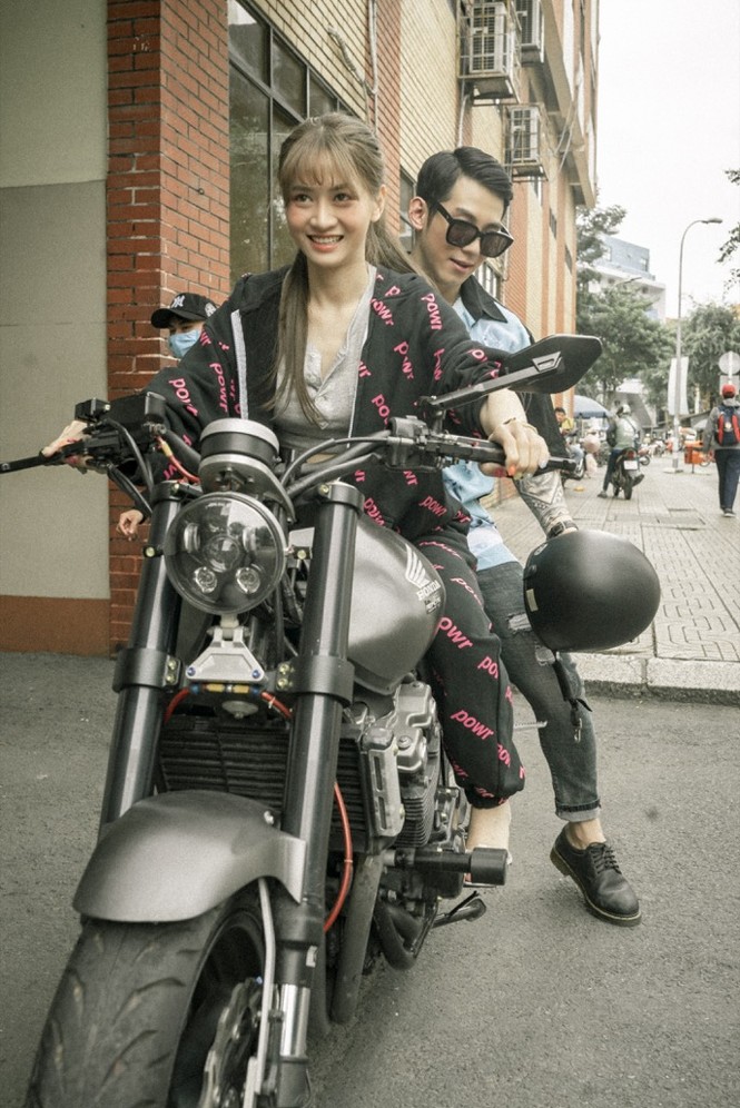 Huy Khánh, Maya, BB Trần, Hải Triều... góp mặt trong MV ballad cảm xúc của Hoài Lâm - ảnh 2