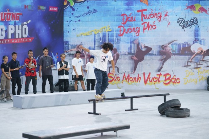 Rapper “triệu view” Big Daddy lần đầu lên tiếng bênh vực chương trình
