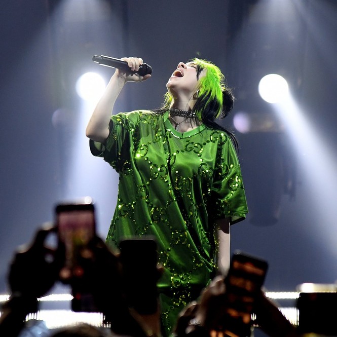 Billie Eilish ra mắt phim tài liệu, “vén màn” cho những góc khuất phía sau hào quang - ảnh 2