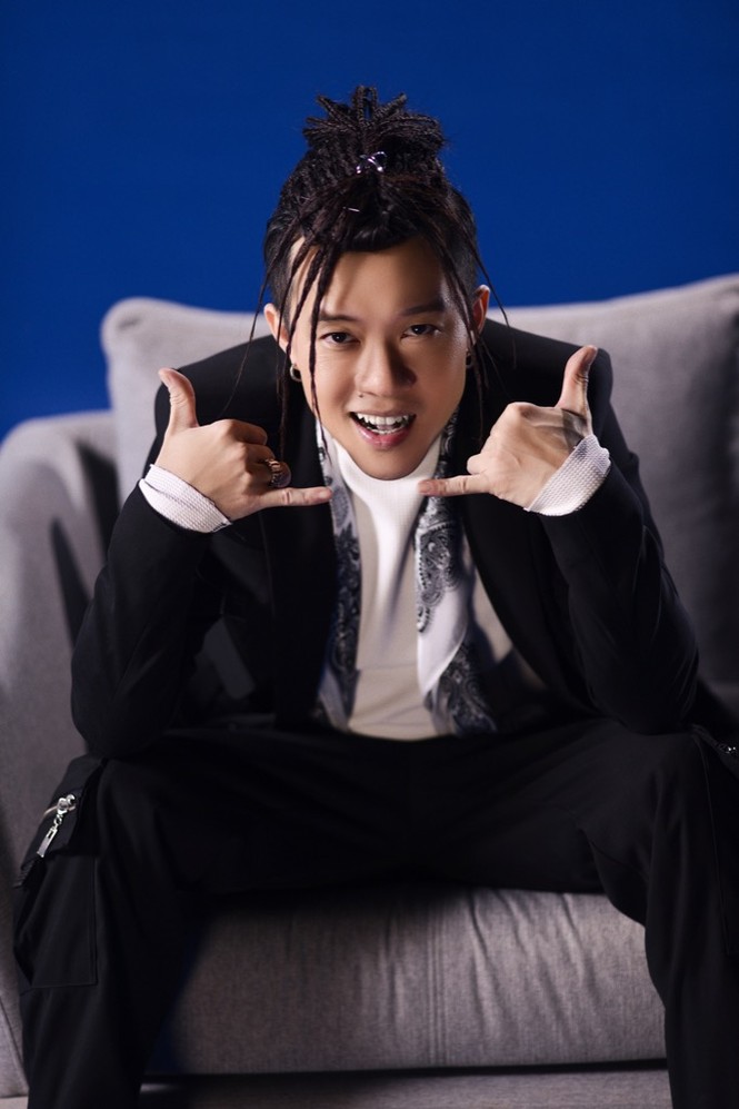 Sau 10 năm “ở ẩn”, rapper đình đám một thời Young Uno “nhá hàng” MV tái xuất hoành tráng - ảnh 1