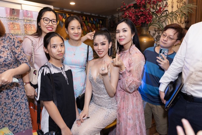 Lệ Quyên làm sống lại lần nữa “Q Show 2”, bật mí về MV kết hợp cùng đạo diễn Kawaii Tuấn Anh - ảnh 6