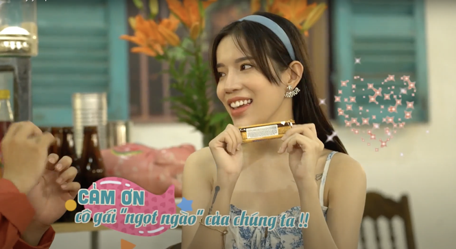 Lyly tự nhận mình không phải “good girl”, chia sẻ về mối tình đầu cùng host Bông Tím - ảnh 5