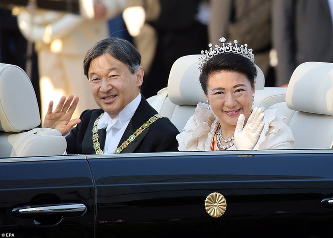 Nhật hoàng Naruhito sẽ qua đêm với nữ thần Mặt trời - ảnh 1