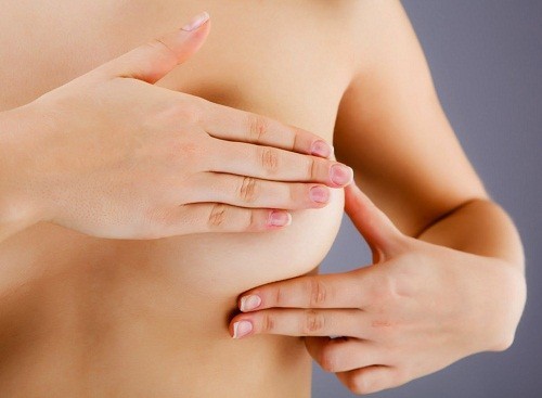 Có những dấu hiệu này, chị em đi khám ung thư ngay lập tức - ảnh 1
