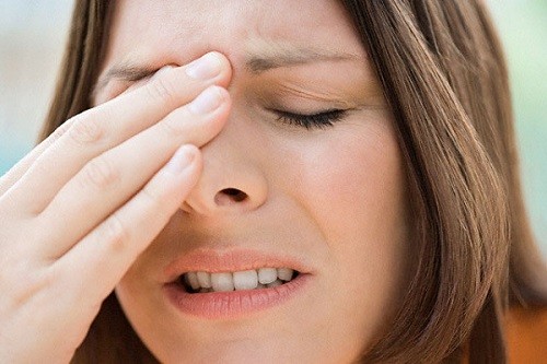 Mắt có dấu hiệu này, đến viện khám ngay vì có thể bạn đang mắc bệnh nguy hiểm - ảnh 3