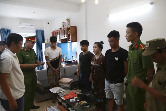 Phá đường dây 'tín dụng đen' lãi suất vay hơn 200%/năm tại Huế - ảnh 2