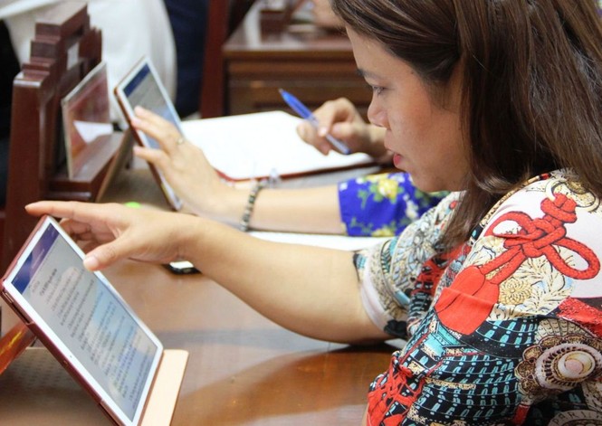 Thừa Thiên Huế tổ chức kỳ họp HĐND tỉnh 'không giấy' đầu tiên - ảnh 1