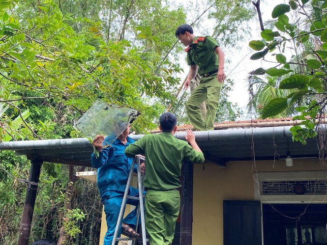 Quân đội, công an huy động 100% quân số ứng phó bão số 9 - ảnh 14